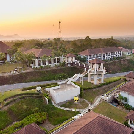Leaves Valley Resort Nong Ya Plong Buitenkant foto