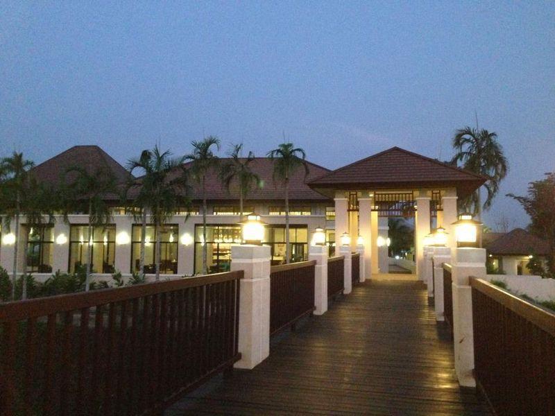 Leaves Valley Resort Nong Ya Plong Buitenkant foto